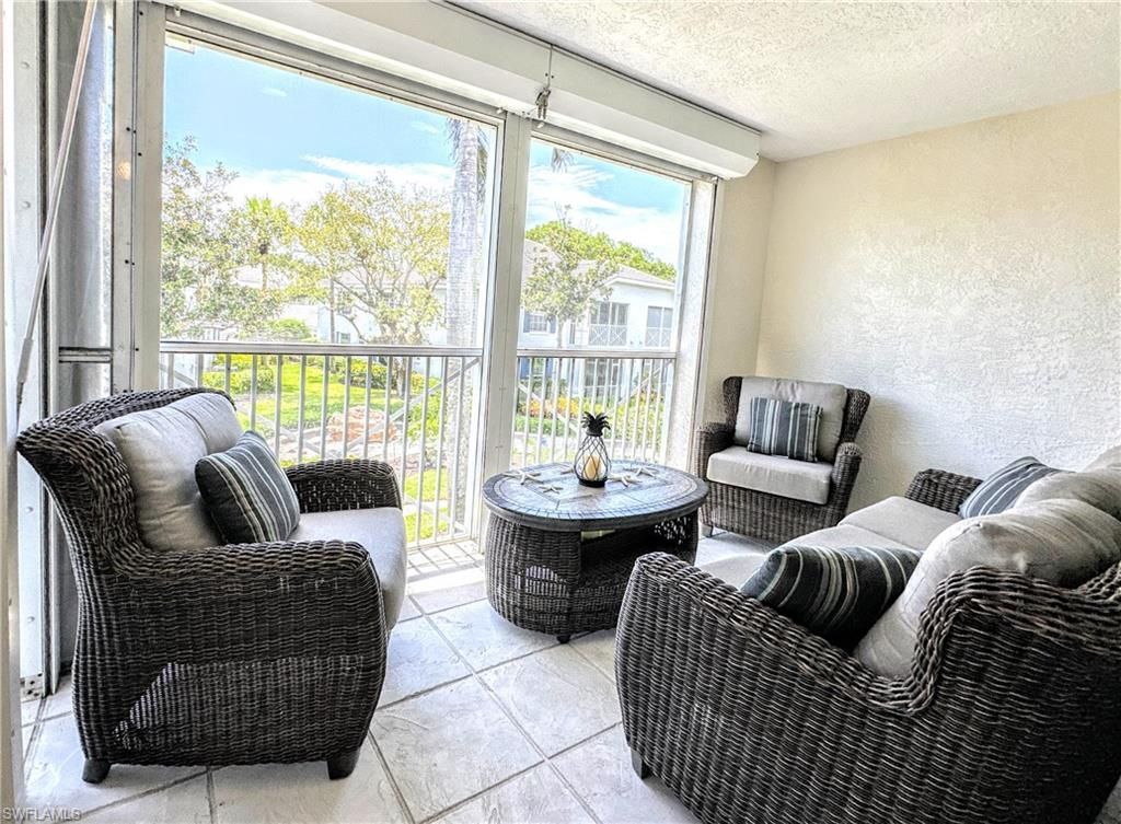 7066 Barrington Cir, Unit 201, Naples, FL 34108 Photo