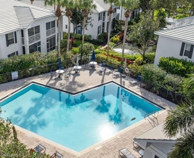 7066 Barrington Cir, Unit 201, Naples, FL 34108 Photo