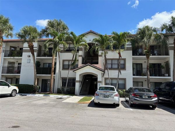 620 S Park Rd, Unit 33-2, Hollywood, FL 33021