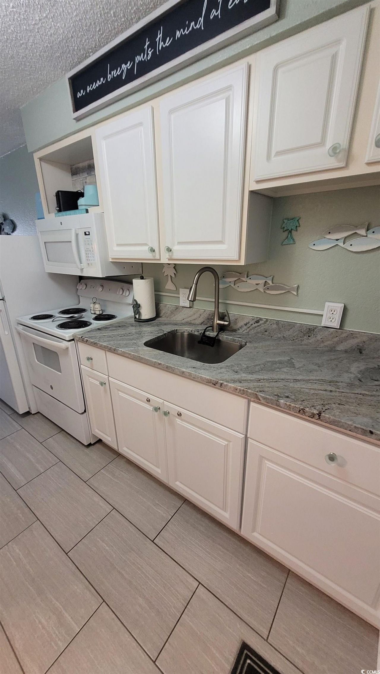 1207 S Ocean Blvd. Photo 8