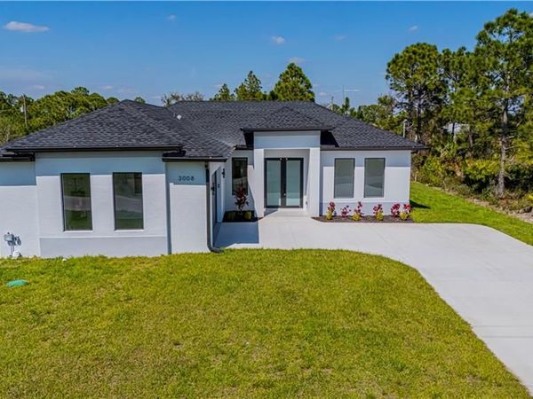 3306 40th ST W, LEHIGH ACRES, FL 33971