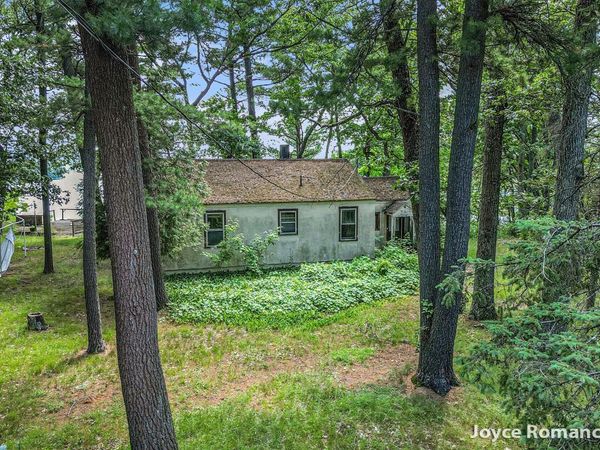 5752 E 52ND Street, Newaygo, MI 49337