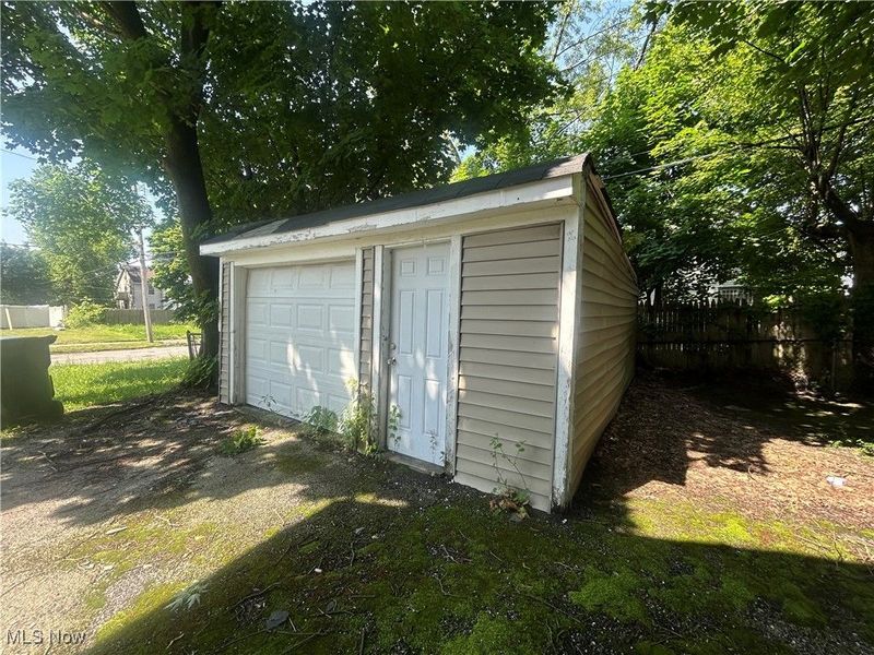 3568 E 114th Street, Cleveland, OH 44105 Photo 34