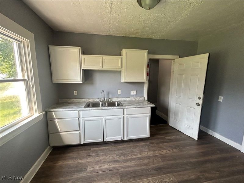 3568 E 114th Street, Cleveland, OH 44105 Photo 9