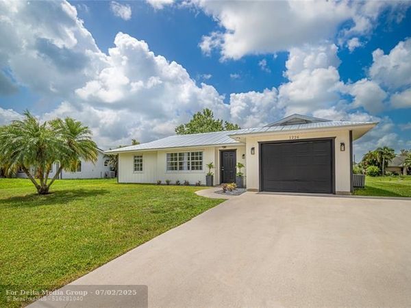 1226 SW Emerald Avenue, Port St Lucie, FL 34953