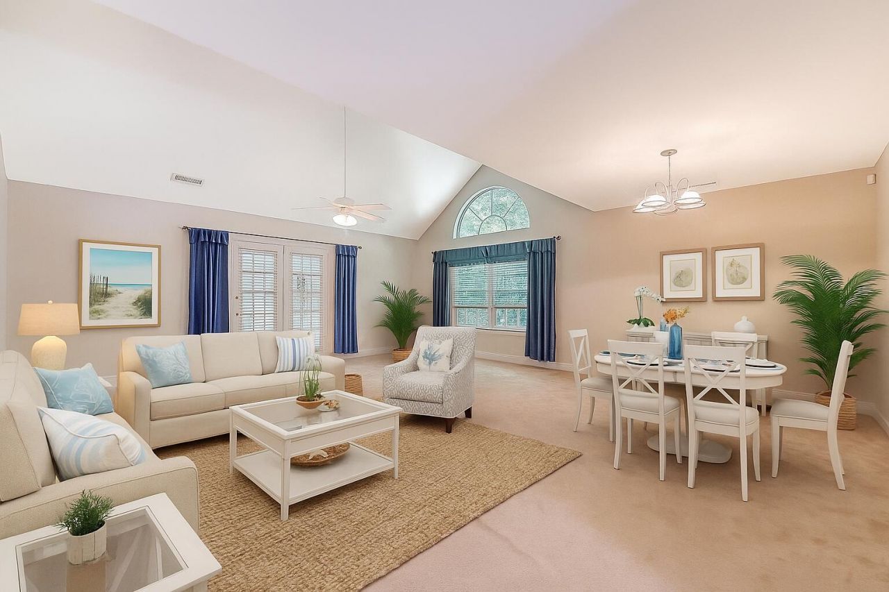 9117 Woodcreek Court Photo 2