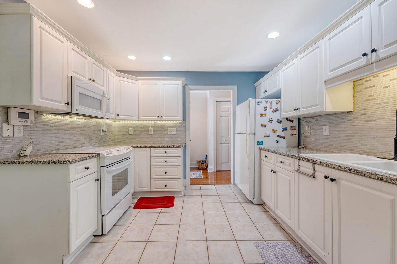 9117 Woodcreek Court Photo 21