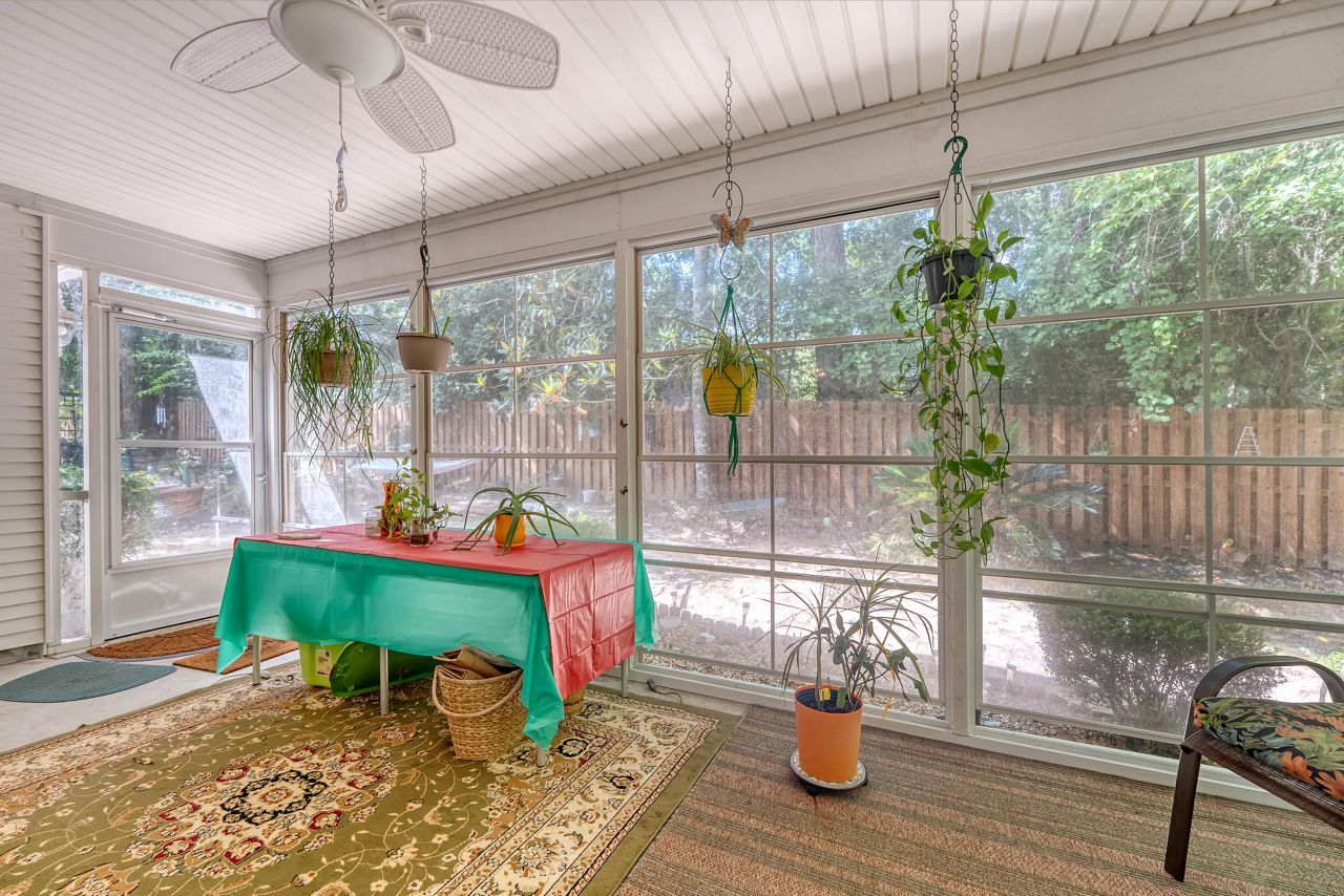 9117 Woodcreek Court Photo 24