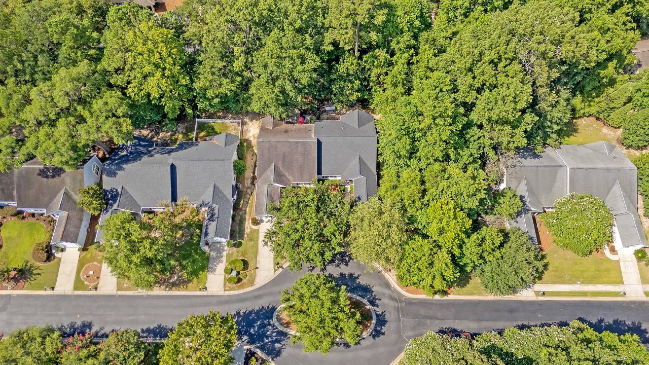 9117 Woodcreek Court Photo 32