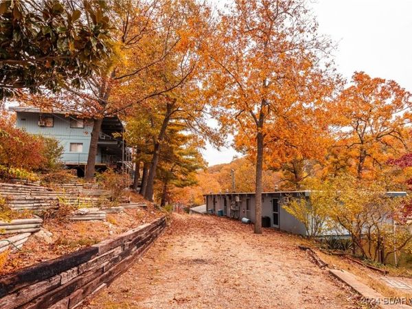 70 North Shore Resort Road, Eldon, MO 65026