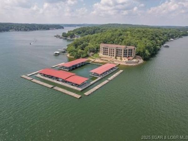 3168 TWIN RIVERS Point, Unit 1 E, Camdenton, MO 65020