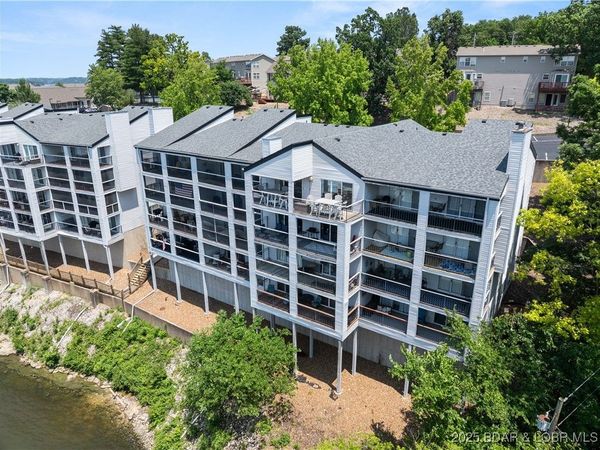 4897 Bridgepointe Drive, Unit 141, Osage Beach, MO 65065