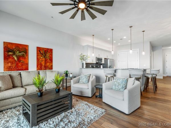 166 Captiva Drive, Unit 8B, Sunrise Beach, MO 65079