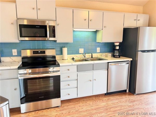 4230 Holiday Shores Lane, Unit 24, Osage Beach, MO 65065