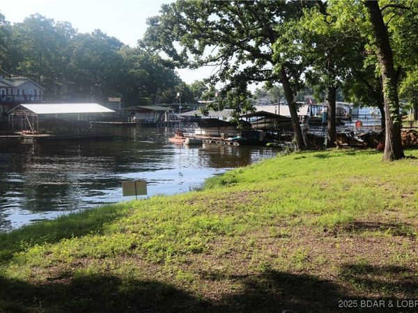 32609 Oak Hill Lane, Gravois Mills, MO 65037