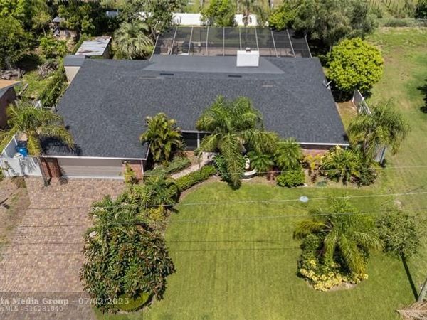 209 7th, Lake Hamilton, FL 33844