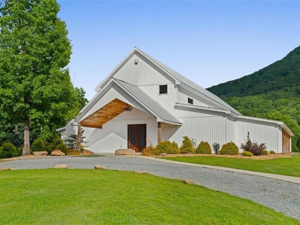 2948 Holly Creek Cool Springs Road, Chatsworth, GA 30705