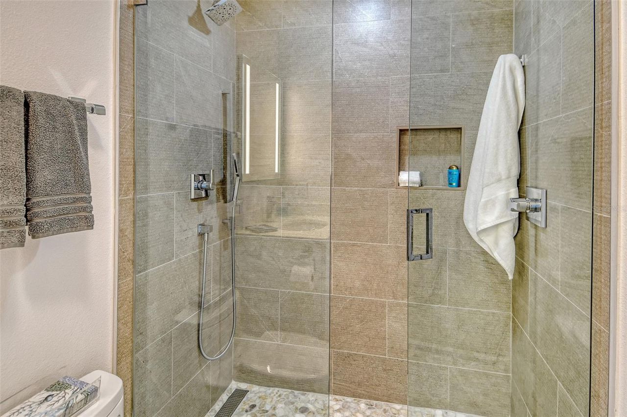 1000 Longboat Club Road, Unit 1105, Longboat Key, FL 34228 Photo