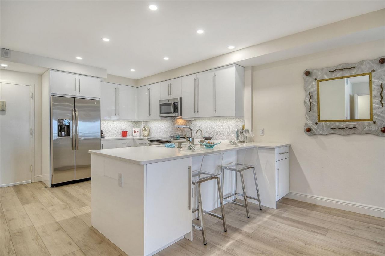 1000 Longboat Club Road, Unit 1105, Longboat Key, FL 34228 Photo