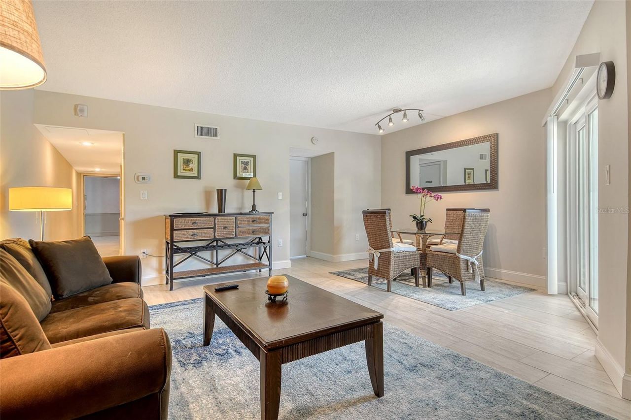 1000 Longboat Club Road, Unit 1105, Longboat Key, FL 34228 Photo