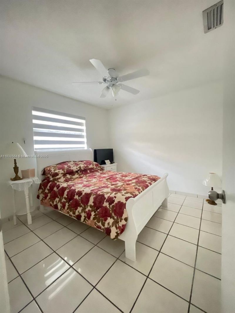12057 SW 10th St, Unit 202, Miami, FL 33184 Photo