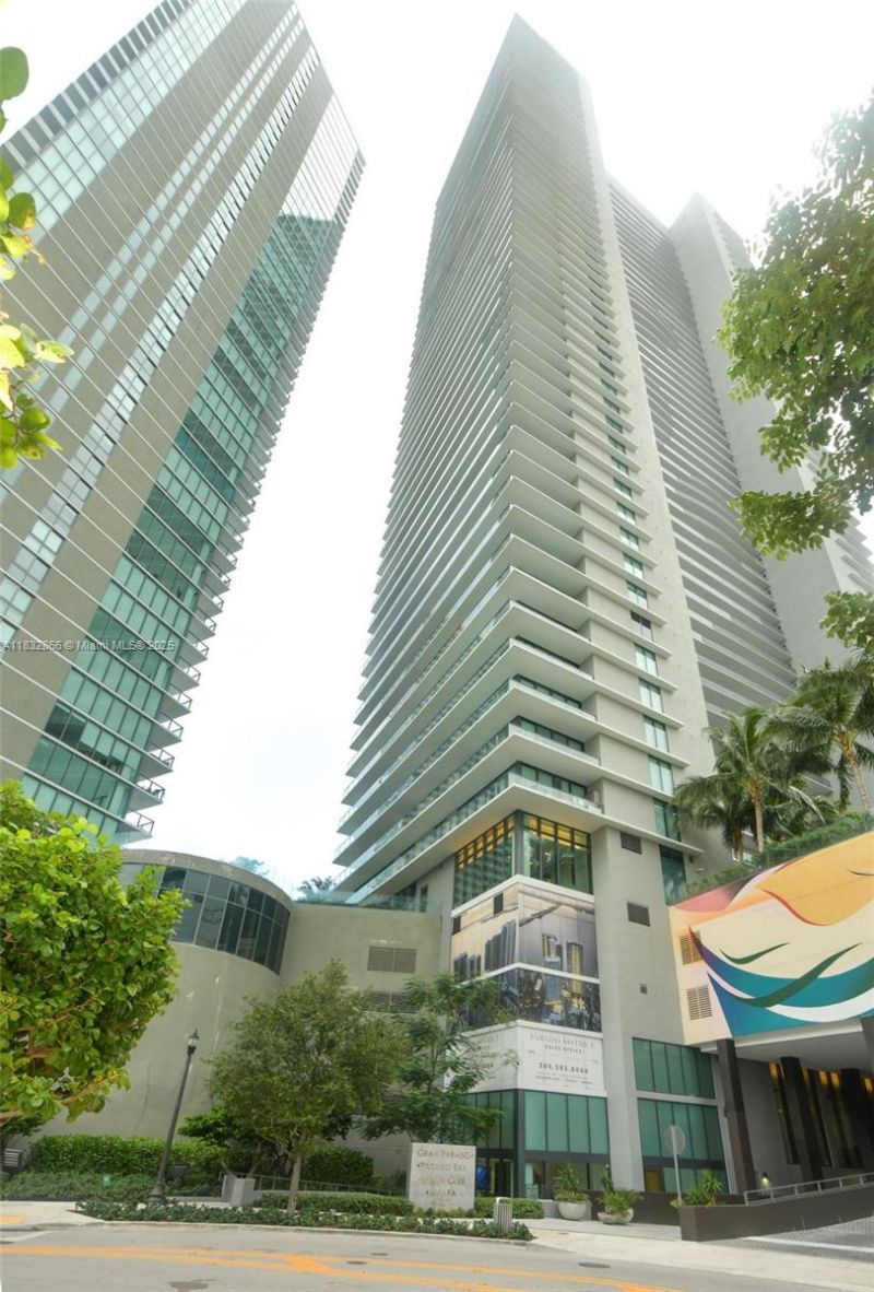 480 NE 31st St, Unit 3205, Miami, FL 33137 Photo