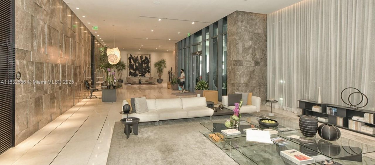 480 NE 31st St, Unit 3205, Miami, FL 33137 Photo