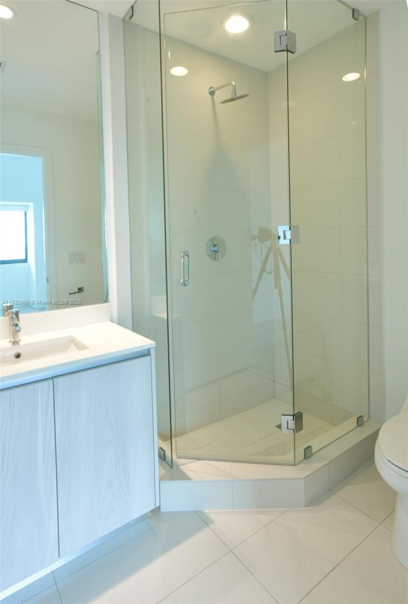 480 NE 31st St, Unit 3205, Miami, FL 33137 Photo