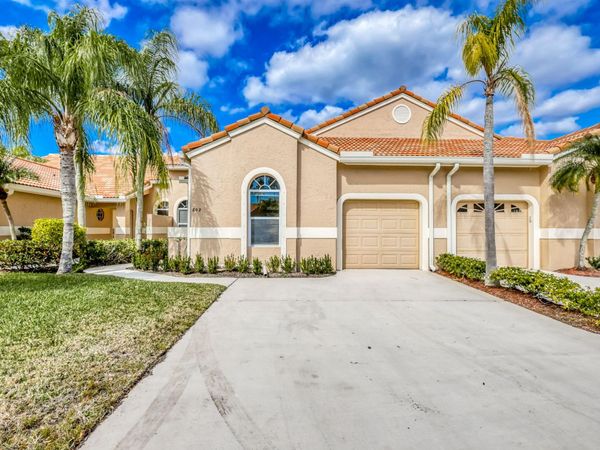 802 Sabal Palm Lane, Palm Beach Gardens, FL 33418