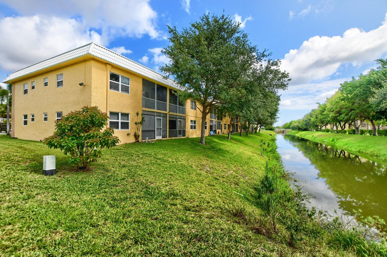 9826 Marina Boulevard, Unit 1027, Boca Raton, FL 33428 Photo