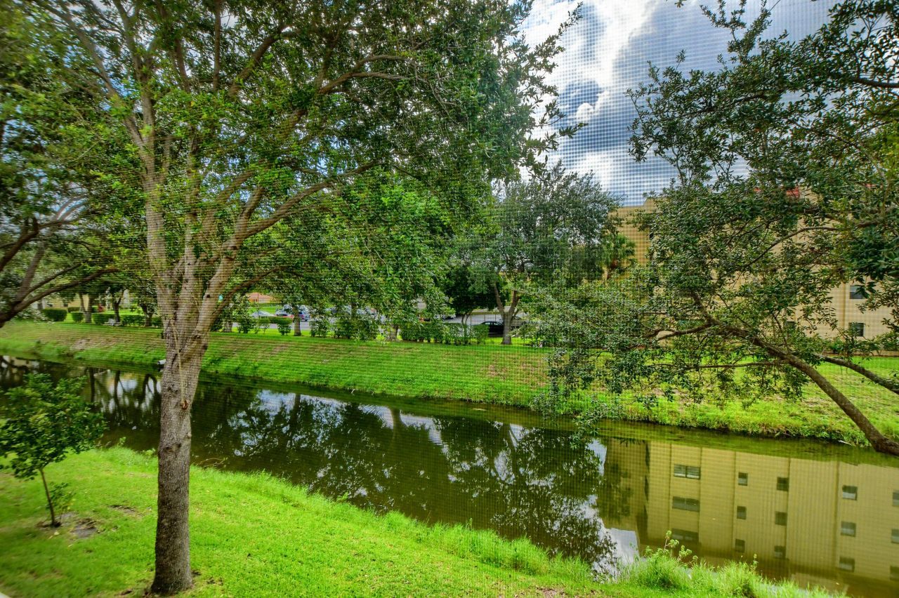 9826 Marina Boulevard, Unit 1027, Boca Raton, FL 33428 Photo