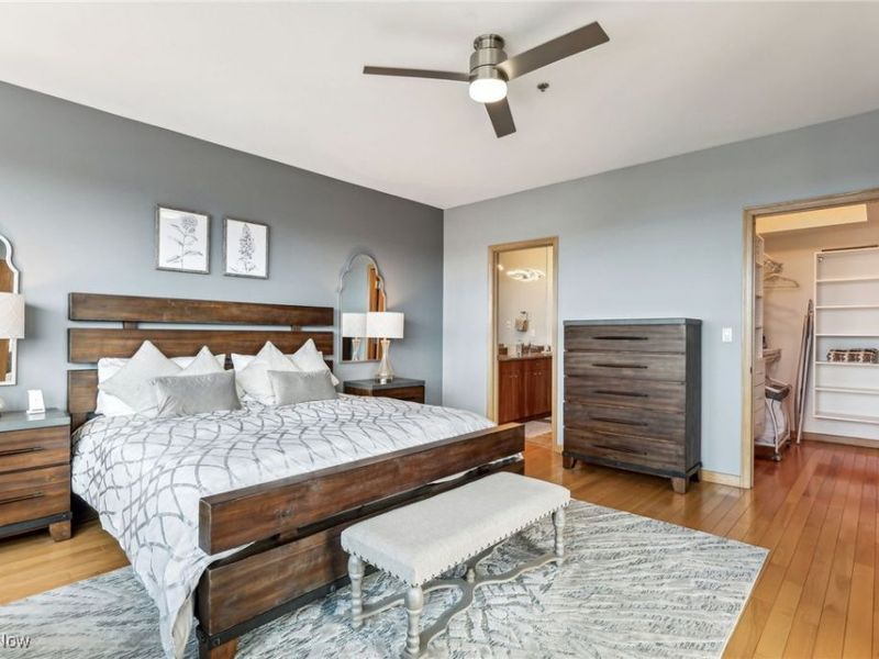 701 W Lakeside Avenue, Unit 1008, Cleveland, OH 44113 Photo 24