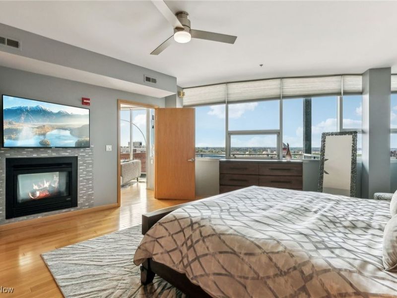 701 W Lakeside Avenue, Unit 1008, Cleveland, OH 44113 Photo 25