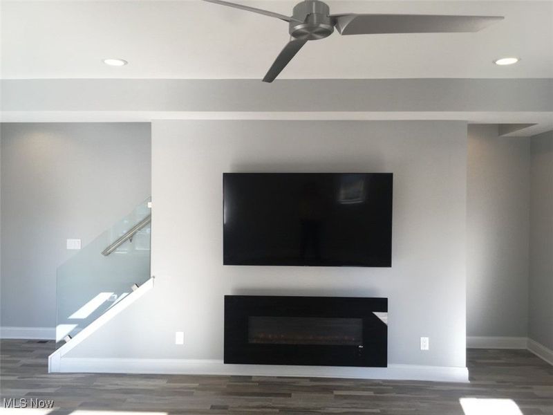 1461 E 13th Street, Cleveland, OH 44114 Photo 3