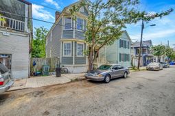 66 America Street photo 4