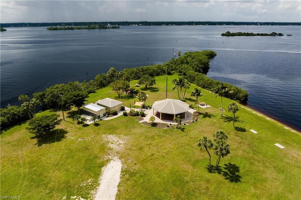 1720 Cascade Way, North Fort Myers, FL 33917 Photo