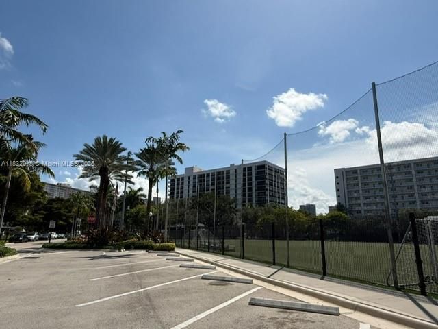 200 178th Dr, Unit 409, Sunny Isles Beach, FL 33160 Photo