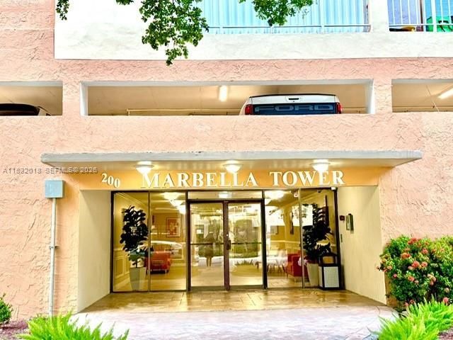 200 178th Dr, Unit 409, Sunny Isles Beach, FL 33160 Photo