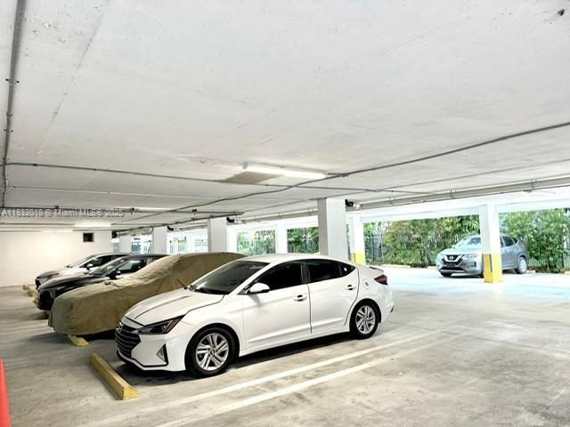 200 178th Dr, Unit 409, Sunny Isles Beach, FL 33160 Photo