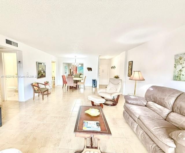 200 178th Dr, Unit 409, Sunny Isles Beach, FL 33160 Photo