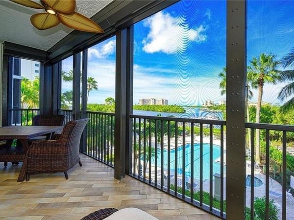 430 Cove Tower DR, Unit 302, NAPLES, FL 34110