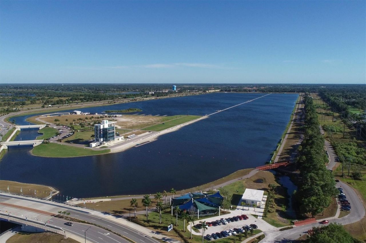 8111 Lakewood Main Street, Unit 305, Lakewood Ranch, FL 34202 Photo