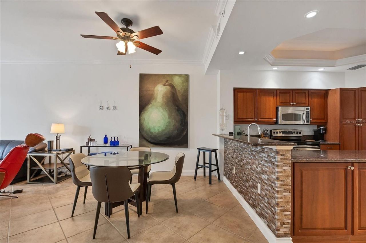 8111 Lakewood Main Street, Unit 305, Lakewood Ranch, FL 34202 Photo