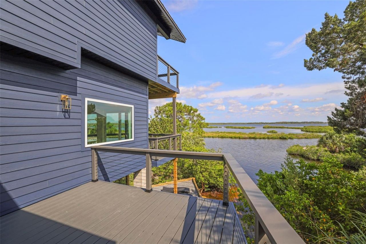 10701 Pine Island Drive, Weeki Wachee, FL 34607 Photo