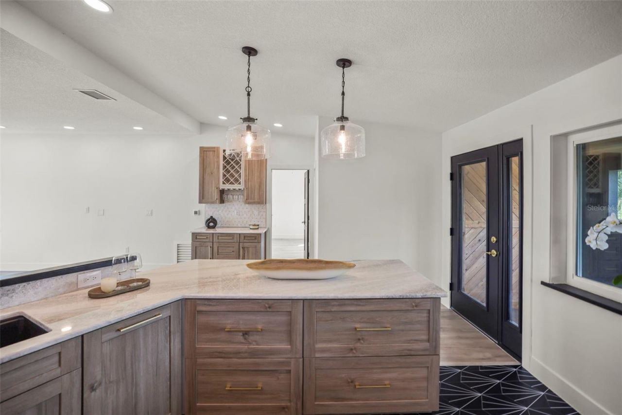 10701 Pine Island Drive, Weeki Wachee, FL 34607 Photo