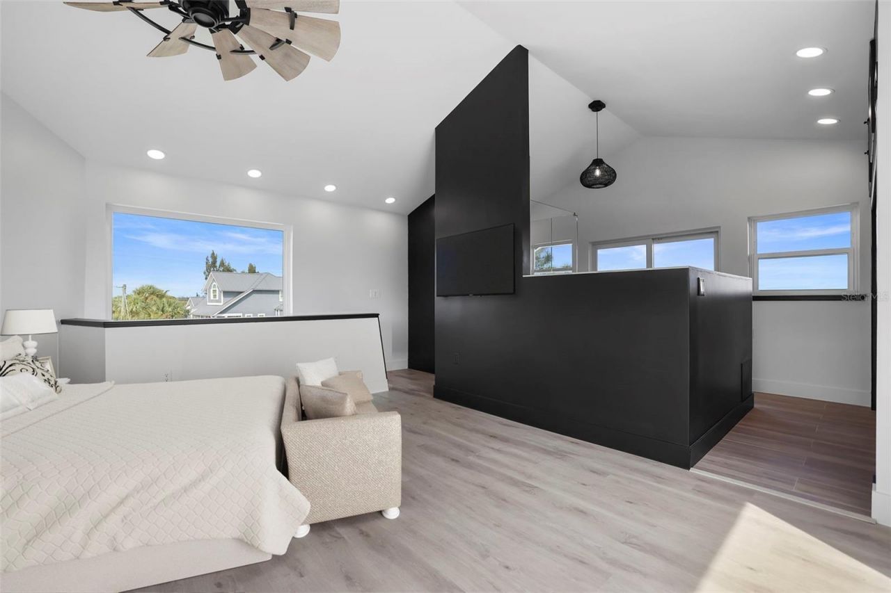 10701 Pine Island Drive, Weeki Wachee, FL 34607 Photo