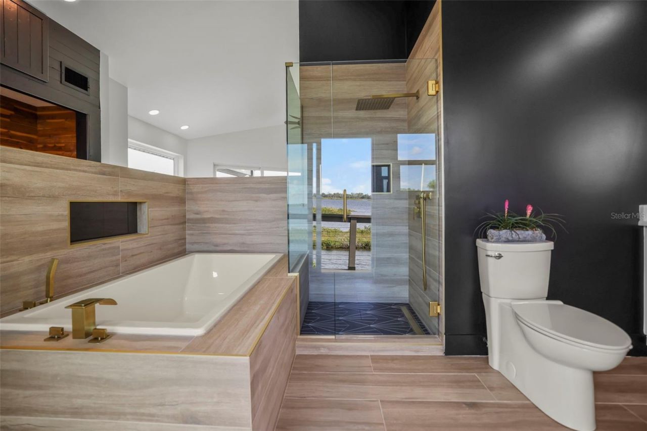 10701 Pine Island Drive, Weeki Wachee, FL 34607 Photo