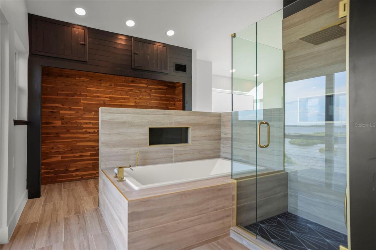 10701 Pine Island Drive, Weeki Wachee, FL 34607 Photo