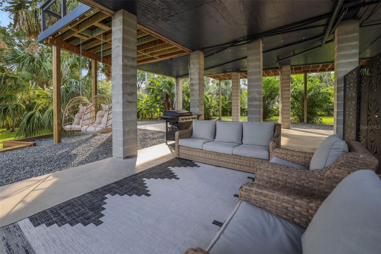 10701 Pine Island Drive, Weeki Wachee, FL 34607 Photo