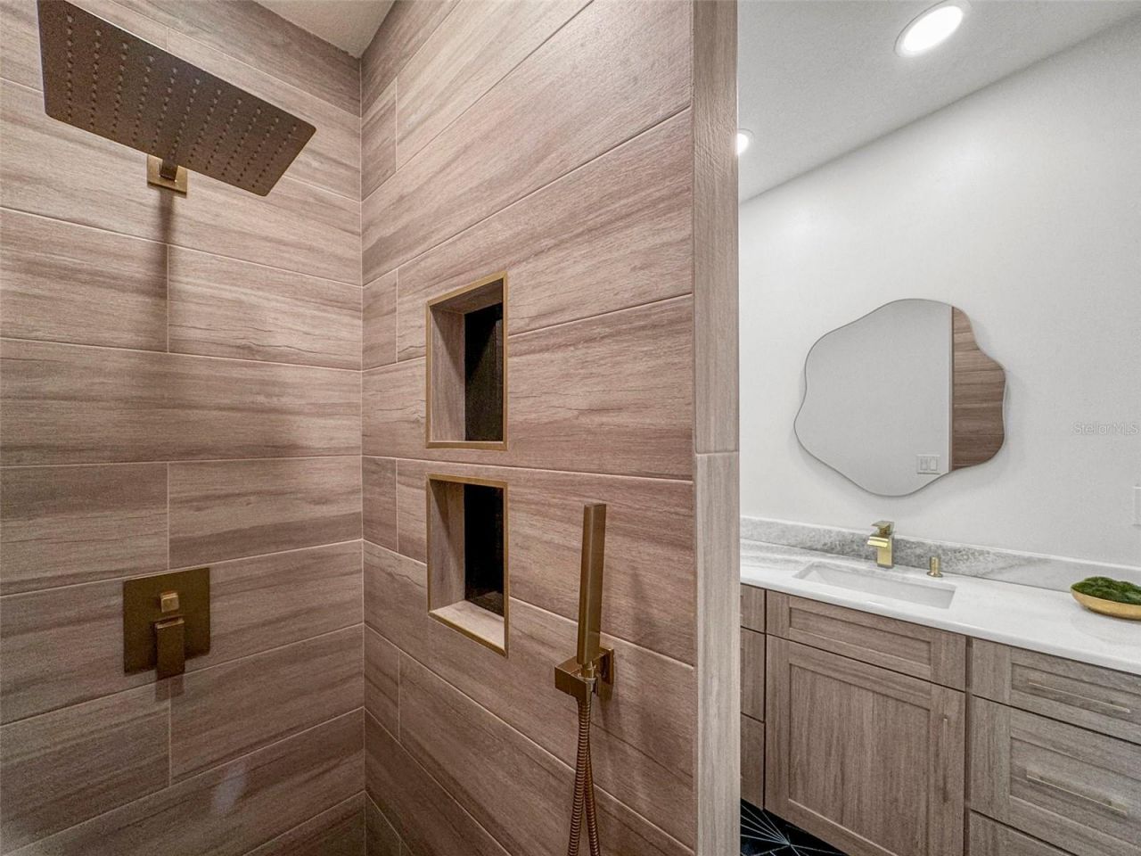 10701 Pine Island Drive, Weeki Wachee, FL 34607 Photo